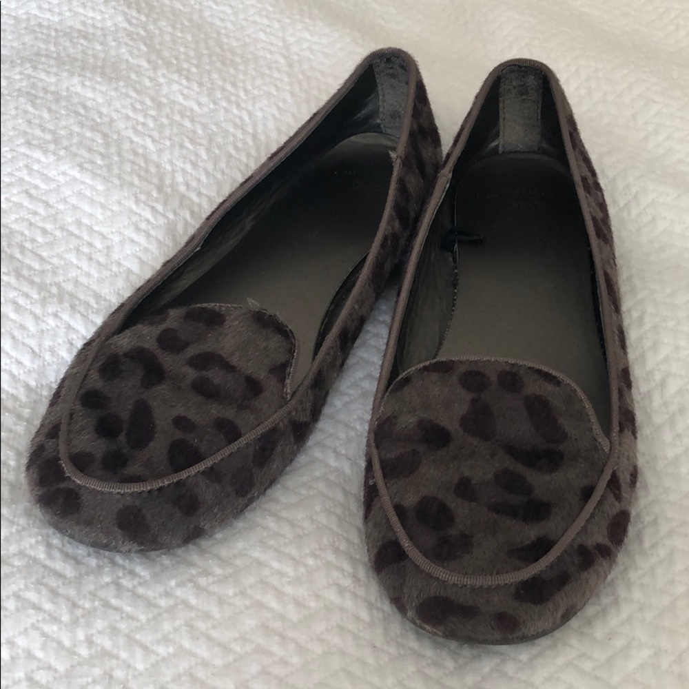 Gap grey leopard flats/loafers